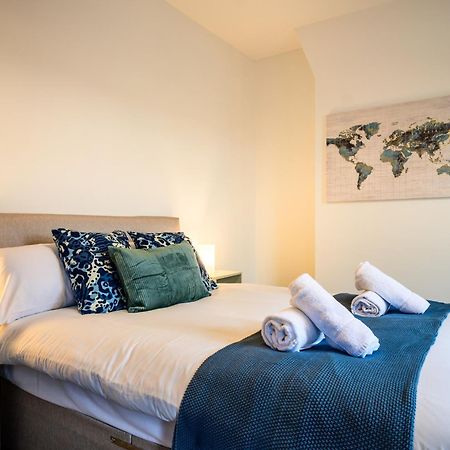 Manchester Serviced Accommodation Northernnightzzz - The Park Buitenkant foto