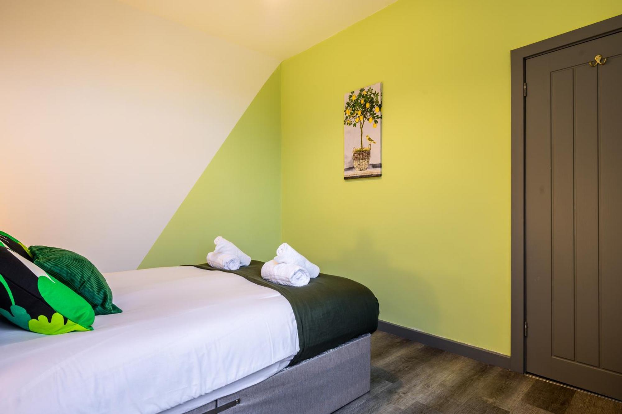 Manchester Serviced Accommodation Northernnightzzz - The Park Buitenkant foto