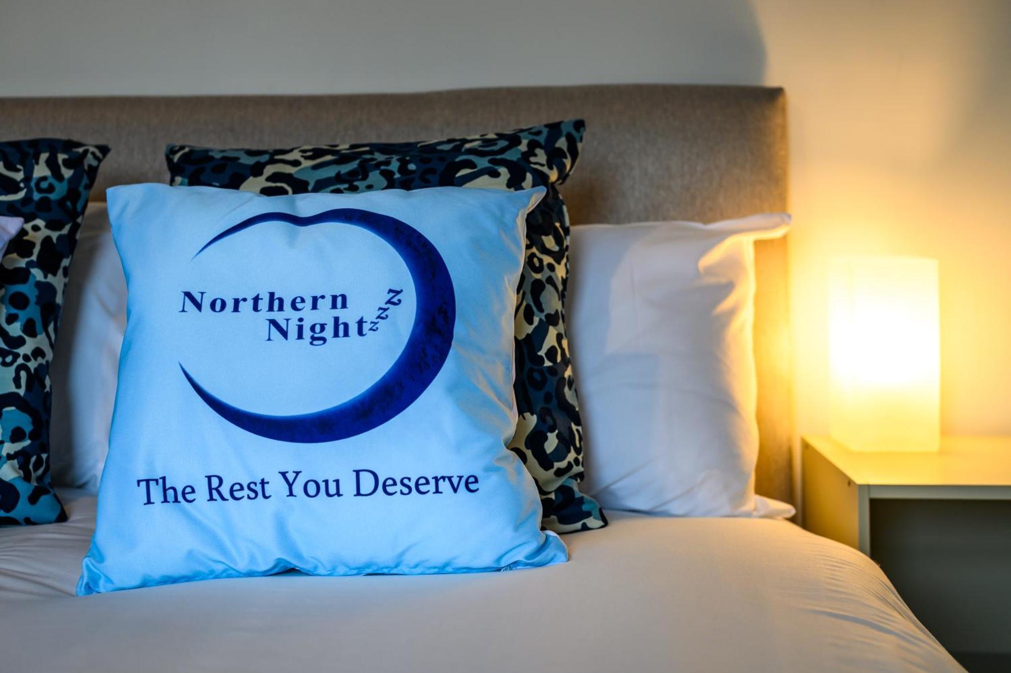 Manchester Serviced Accommodation Northernnightzzz - The Park Buitenkant foto
