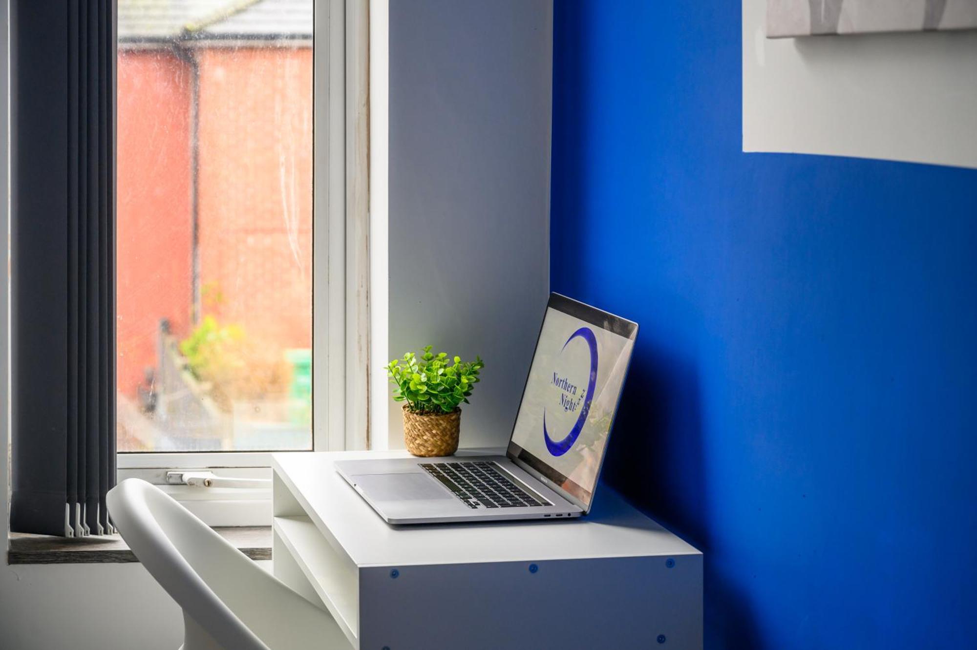 Manchester Serviced Accommodation Northernnightzzz - The Park Buitenkant foto