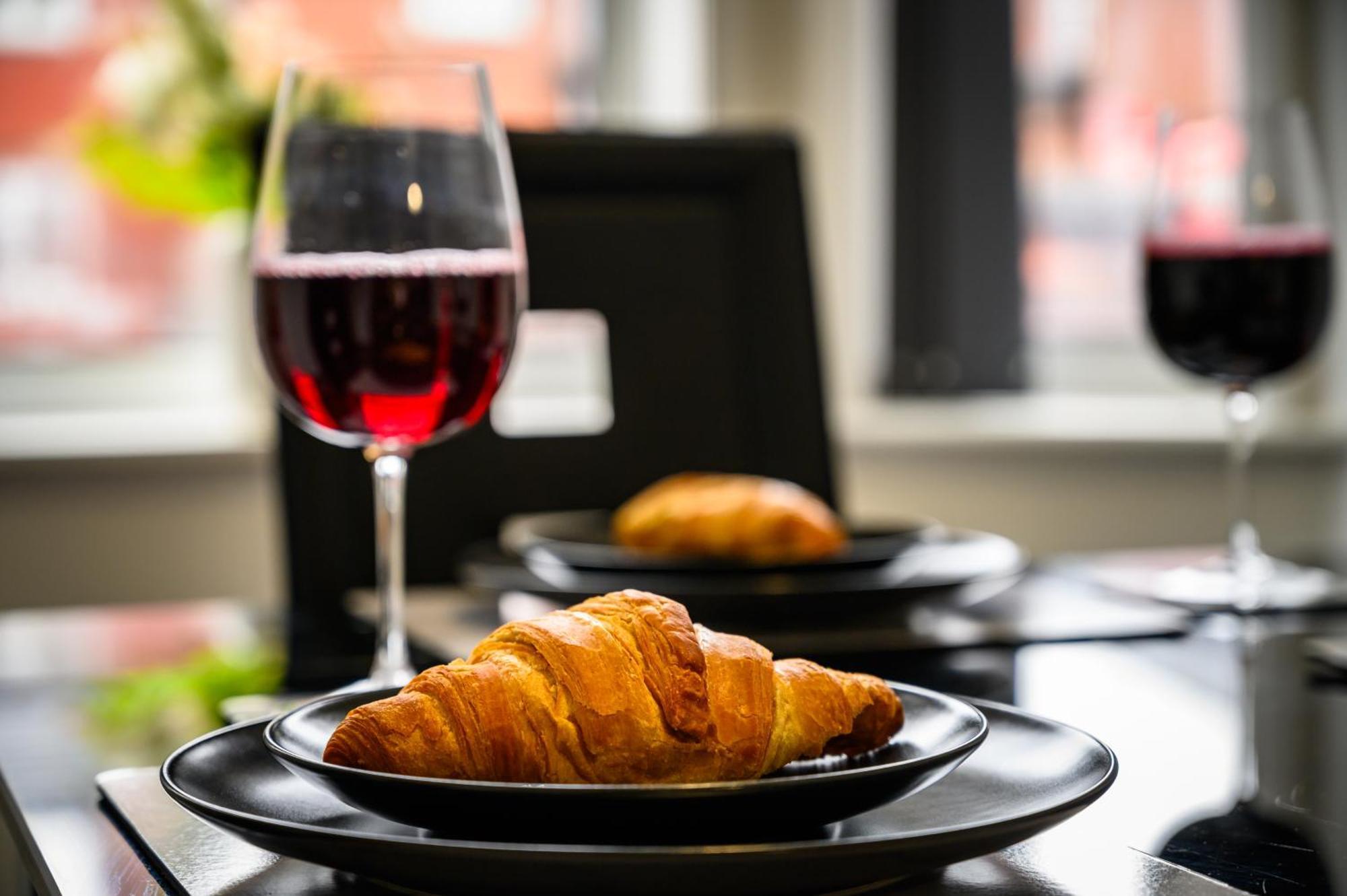 Manchester Serviced Accommodation Northernnightzzz - The Park Buitenkant foto